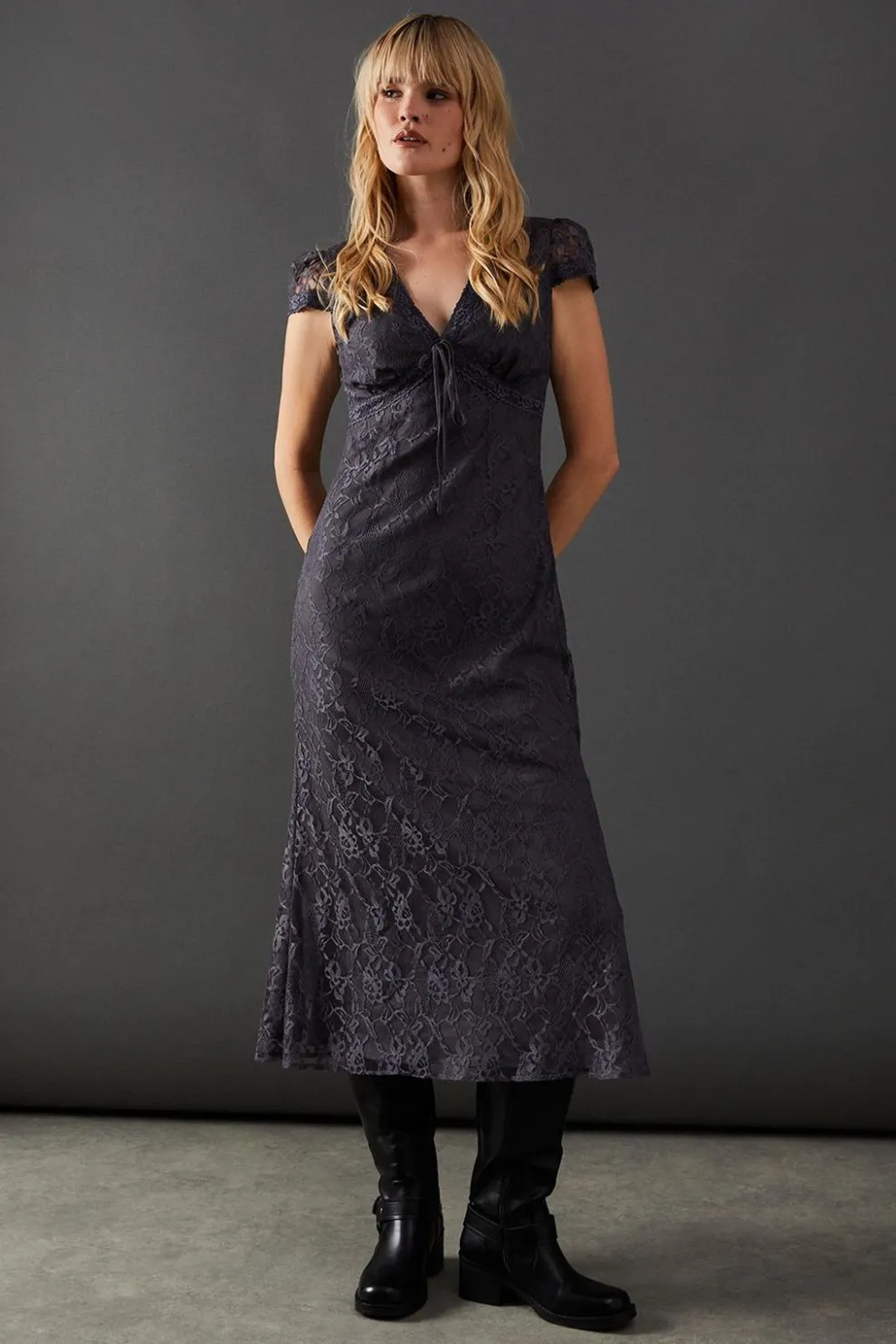 Lace Cap Sleeve Bow Front Midi Tea Dress | Nasty Gal