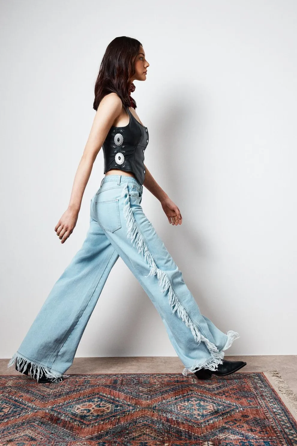 Frayed Edge Denim Jean | Nasty Gal